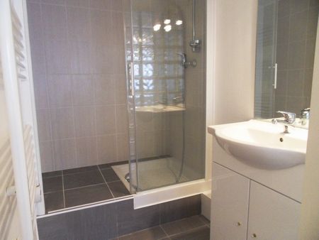 Location Appartement 2 pièces 32m² - Photo 5