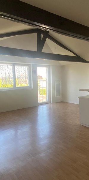 Location Appartement 2 pièces 55m² ARMENTIERES 59280 - Photo 1