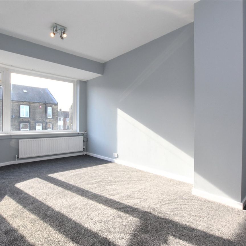 5, Springfield Lane, Morley, Leeds, West Yorkshire, LS27 9PL - Photo 1