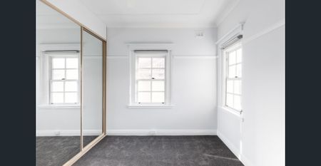 Position Perfect - Photo 5