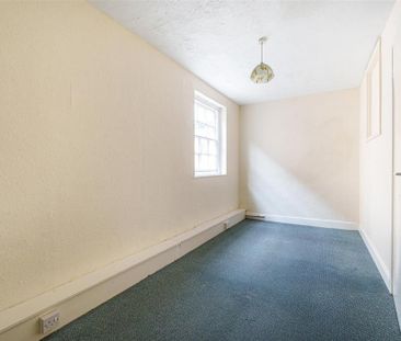 3 bedroom apartment to rent - Photo 6