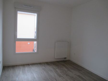 Location Appartement 3 Pièces 55 m² - Photo 2