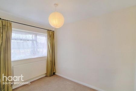 3 bedroom end of terrace house to rent - Photo 4
