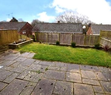 5 bedroom semi-detached house to rent - Photo 2