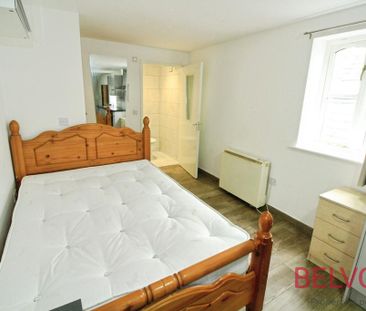 Studio to rent - Photo 6