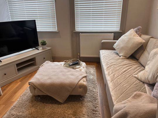 1 Bed Flat, London Street, RG1 - Photo 1