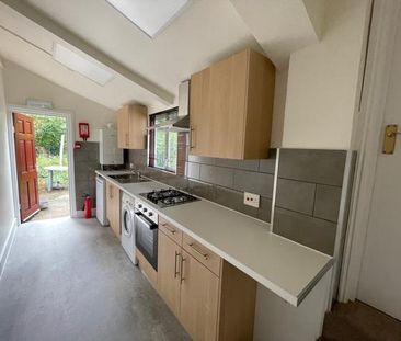 Studio to rent - Photo 6