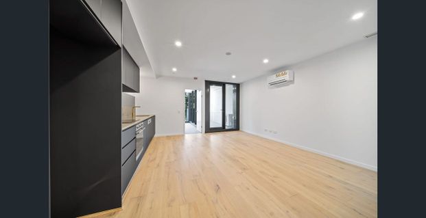 220/81 Cooyong Street,Canberra - Photo 1