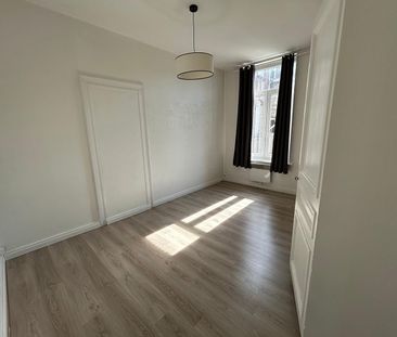 Location Appartement 2 pièces 34m² LILLE 59000 - Photo 3