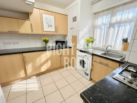 Room 1, Horatio Lodge, London E17 9QP - Photo 4