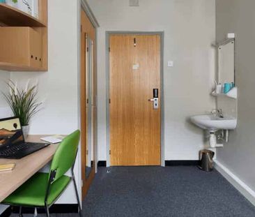 Classic Shared Apartment - Photo 4