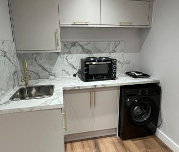 Studio to rent - Photo 3