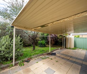 Location Location! - Photo 3