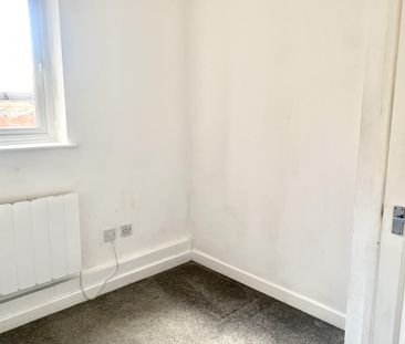 Mortons Court, March - Photo 2