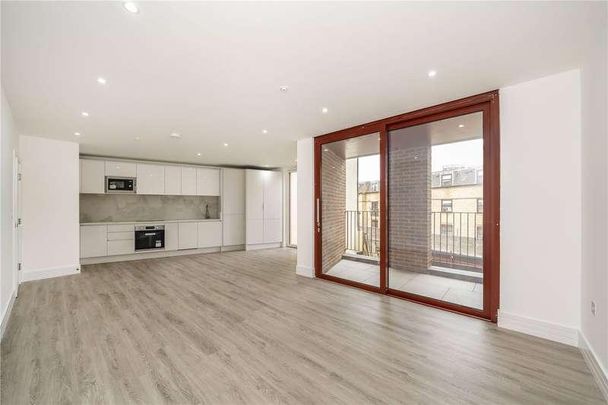 Greenwich High Road, Greenwich, SE10 - Photo 1