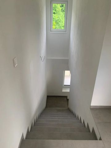 Erstbezug: exklusive Maisonette-Wohnung mit großzügigem Balkon in Grünlage - Foto 4