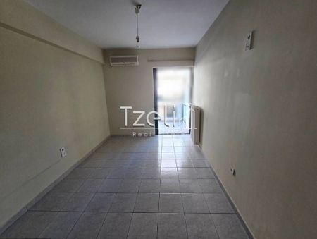 Studio/Γκαρσονιέρα για ενοικίαση Τριών Ναυάρχων - Άγιος Ανδρέας (Πάτρα) - Photo 4