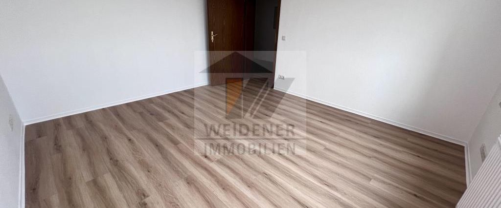 3 Raum-Wohnung mit Balkon, Aufzug nahe dem Bieblacher Einkaufszentrum - Photo 1