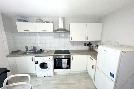 Apt 2, 15 Camden Street, Belfast, BT9 6AT - Photo 5