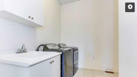 For Lease - 3151 Buttonbush Trail, Oakville, Ontario - Photo 4