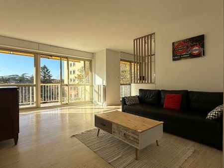 Appartement T5 meublé de 111m² avec gardien à ECULLY - Photo 3