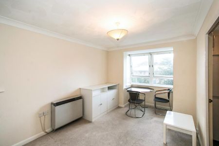 1 bedroom flat to rent - Photo 2