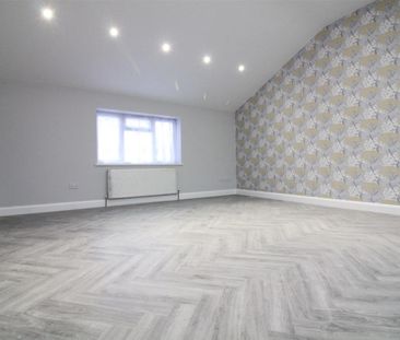 Snape Spur, Slough - Photo 2