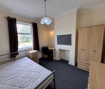 Poppleton Road, Holgate - P1080 - Photo 4