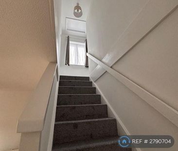 2 bedroom semi-detached house to rent - Photo 2