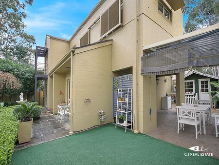 8 Elvstrom Ave, Newington NSW 2127 - House For Rent | Domain - Photo 4