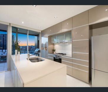 APARTMENT WITH LUXURY AND CONVENIENCE - Photo 6