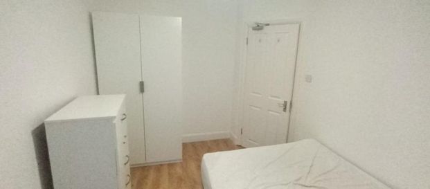 1 bedroom house of multiple occupation to rent - Photo 1