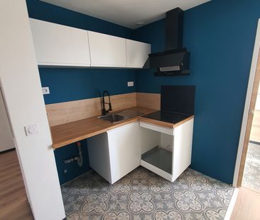 Location Appartement 1 pièce 25m² MARTIGUES 13500 - Photo 3