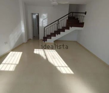 Alquiler de chalet adosado en Avenida De Torre-Pacheco - Photo 2