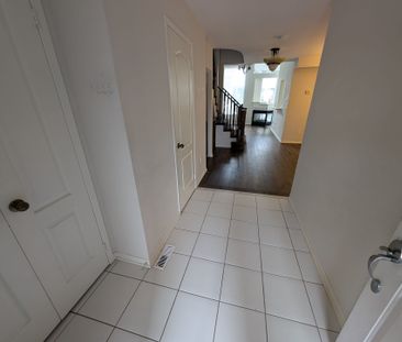 For Lease - 78 Bridlepath Street, Richmond Hill, Ontario - Photo 3