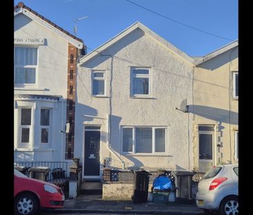 2 Bed Maisonette, Arnos Street, BS4 - Photo 4