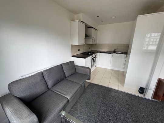 Room in a Shared House, Dunworth Street, M14 - Photo 1