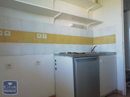 Location Appartement 3 pièces 54m² ST GILLES 30800 - Photo 4