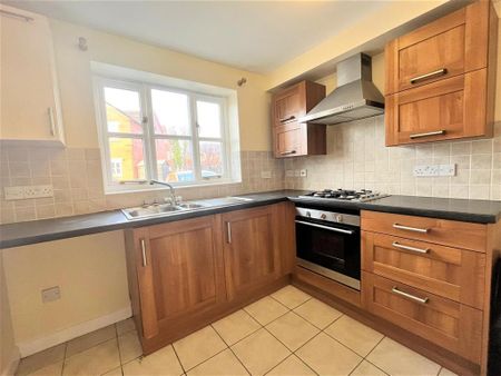 3 bedroom terraced house to rent - Photo 5