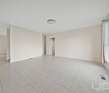 Budget-Friendly Gem in Roxburgh Park - Photo 1