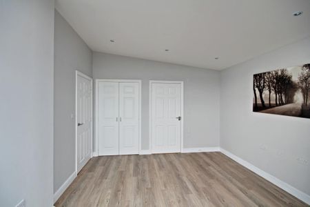 2 Bed Penthouse, Moore View, HA9 - Photo 4