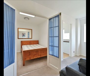 Studio Flat, Stretford Court, SW19 - Photo 6