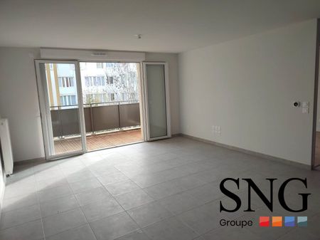 T2 AVEC BALCON ET PARKING - Photo 2