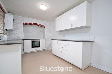 3 bedroom terraced house to rent - Photo 3
