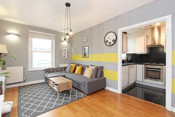 2 bedroom apartment to rent - Photo 1