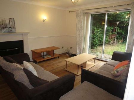 Bedroom Detached House In Talbot Village, BH12 - Photo 5