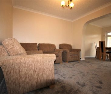 Rochester Avenue, Feltham, Greater London,TW13 - Photo 2
