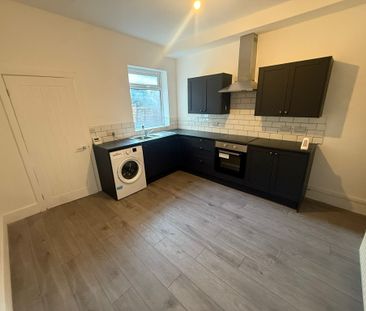 Woodhead Road, Sheffield - Photo 5