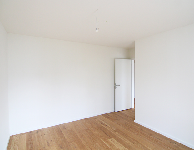 Komfort-Neubauwohnung mit Aufzug, EBK und Balkon in der Huttenstraße, Zweitbezug! - Foto 1