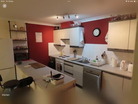 Room in a Shared Flat, Fairley Street, G51 - Photo 5